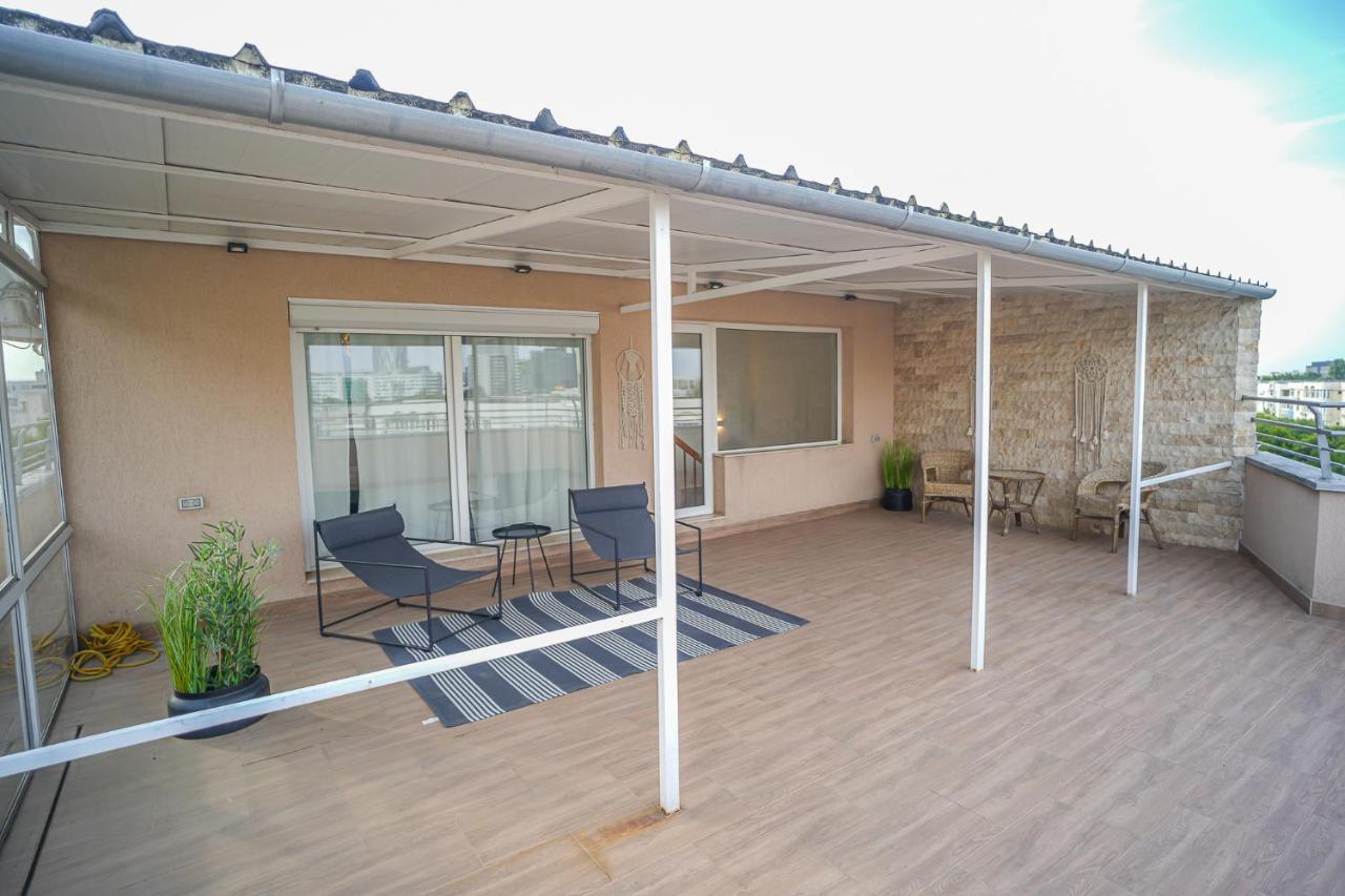 Penthouse With Huge Rooftop & Amazing City View Bucarest Exterior foto