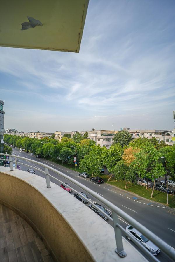Penthouse With Huge Rooftop & Amazing City View Bucarest Exterior foto
